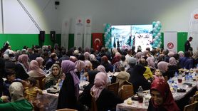 Hatay Valisi Masatlı'dan Kur'an Kursu Öğrencilerine İftar