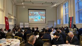 İngiltere'de Uluslararası Demokratlar Birliği İftar Programı