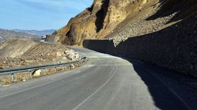 Kars'ta Heyelan Sonrası Ulaşım Aksadı