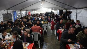 Kosova Türkleri Kadir Gecesi'nde İftar Programı Düzenledi