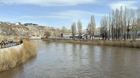 Kura Nehri'ndeki Buzların Erimesi