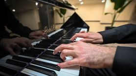 Mersin'de Otizmli Piyanist Cem Görkem Gündoğdu'dan Etkileyici Performans