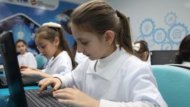 Samsun'da 3 Bin Kız Öğrenciye Yapay Zeka Eğitimi Başladı