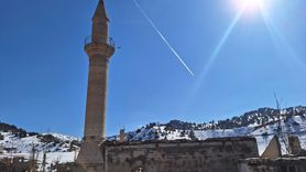 Sivas'ta Baraj Altında Kalan Köy Su Seviyesinin Düşmesiyle Ortaya Çıktı