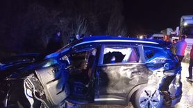 Suşehri'nde Yolcu Otobüsü ve Otomobil Çarpıştı, 10 Yaralı