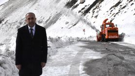 Van-Bahçesaray Yolunda Karla Mücadele Başlatıldı