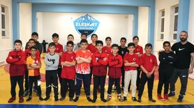 Ağrılı Genç Güreşçilerin Hedefi Uluslararası Başarı