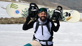 Artos Dağı'nda Çığ Altında Kalan Kayakçı Kendi İmkanlarıyla Kurtuldu