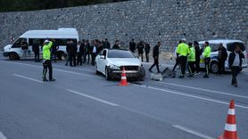 Bitlis'te Otomobil ve Minibüs Çarpıştı: 8 Yaralı