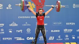 Cansel Özkan Avrupa Halter Şampiyonası'nda Bronz Madalya Kazandı