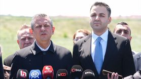 Cem Aydın'ın Mahkemesi Başladı: CHP Genel Başkanı Özgür Özel Açıklamalarda Bulundu