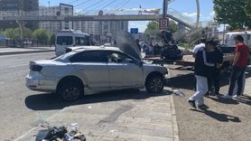 Diyarbakır'da Devrilen Otomobilin Sürücüsü Yaralandı