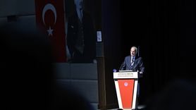Ediz Hun, Antalya Bilim Üniversitesi'nde Konferans Verdi