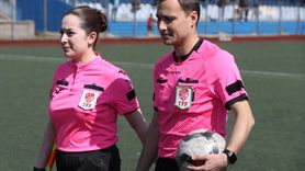 Futbol Hakemi Çift Yeşil Sahalarda Beraber Maç Yönetiyor