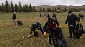 Hazar Gölü'nde 7 Ton Çöp Temizlendi