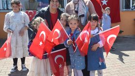 Huzurevi Sakinleri 23 Nisan'da Çocuklarla Buluştu