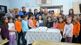 Iğdır Emniyet Müdürü'nden Minik Öğrenciye Doğum Günü Sürprizi