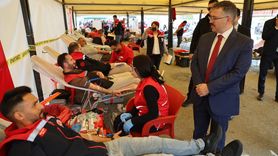 Iğdırlılar 'Kanımızla Canımızla Milletimizin Emrindeyiz' Sloganıyla Kan Bağışı Yaptı