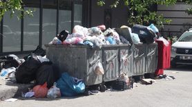 İzmir Çiğli'de Grev Nedeniyle Çöp Sorunu Başgösterdi