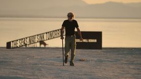 Kodokushi ve Masumiyetin Yankıları Belgeselleri, İngiltere ve ABD'de Gösterimde