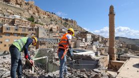 Mardin'deki Betonarme Binaların Yıkım Çalışmaları Yeniden Başladı