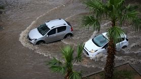 Mersin'de Sağanak Yağış Etkisi