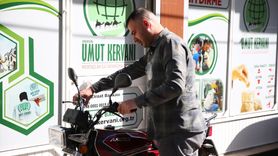 Mersinli İki Hayırsever Gazze İçin Araç Bağışında Bulundu