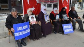 Muşlu Aileler DEM Parti Önünde Evlat Nöbeti Tutuyor