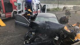 Samsun'da Kaldırıma Çarpan Araçta İki Yaralı