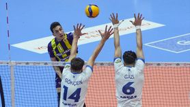 Voleybol Play-off: Arkas Spor Fenerbahçe'yi Geçti