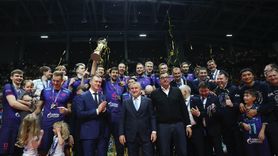 Voleybol Süper Ligi Finalinde Türk Bakanın Ziyareti