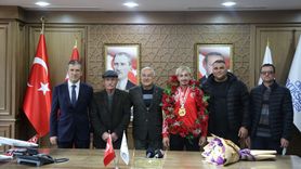 Yusuf Fehmi Genç, Avrupa Şampiyonu Halterci Ordu'da Coşkuyla Karşılandı