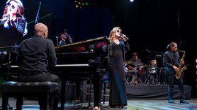 Antalya'da Akra Caz Festivali'nde Melody Gardot Rüzgarı