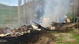 Artvin'de Ev Yangını Kontrol Altına Alındı