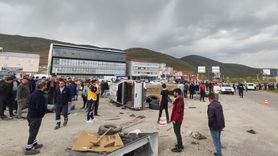 Bingöl'de Otomobil ve Kamyonet Çarpıştı: 7 Yaralı