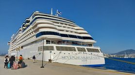 Bodrum'a Seven Seas Splendor ile 720 Yolcu Geldi