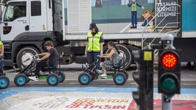 Bolu'da Mobil Trafik Eğitim Tırı ile Trafik Kuralları Eğitimi