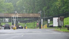 CIA Binası Yakınında Şüpheli Kadın Vuruldu