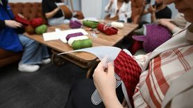 Düzce'de Gençlerden Annelere Sevgi Dolu Hediye