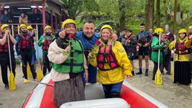 Düzce'de Rafting Tutkunu Annelerin Günü Eğlencesi