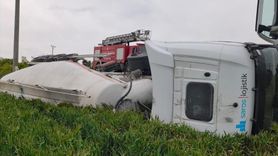 Edirne'de Beton Mikseri Devrildi, Sürücü Yaralandı