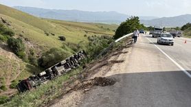 Elazığ'da Tır-Otomobil Kazası: 1 Ölü, 2 Yaralı