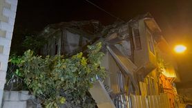 Fatih'te Metruk Bina Çöktü