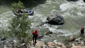 Hakkari'de Akıntıya Kapılan Genç İçin Arama Çalışmaları Devam Ediyor