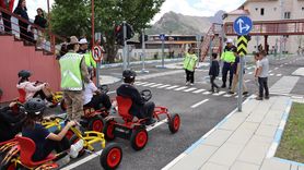 Hakkari'de Öğrencilere Uygulamalı Trafik Eğitimi