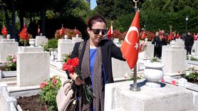 Hava Şehitleri Edirnekapı Şehitliği'nde Anıldı