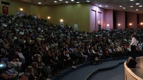 Hayati İnanç'tan Bursa'da Gençlere İlham Veren Konferans