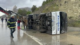 Isparta'da Midibüs Devrildi: 15 Yaralı