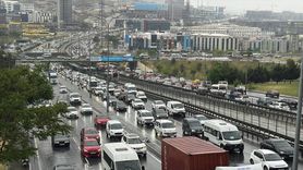 İstanbul Trafik Yoğunluğu Yüzde 81'e Ulaştı, Yağışlar Ulaşımı Olumsuz Etkiledi
