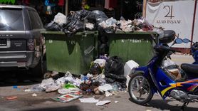 İzmir'de Grev Nedeniyle Temizlik Hizmetleri Aksıyor